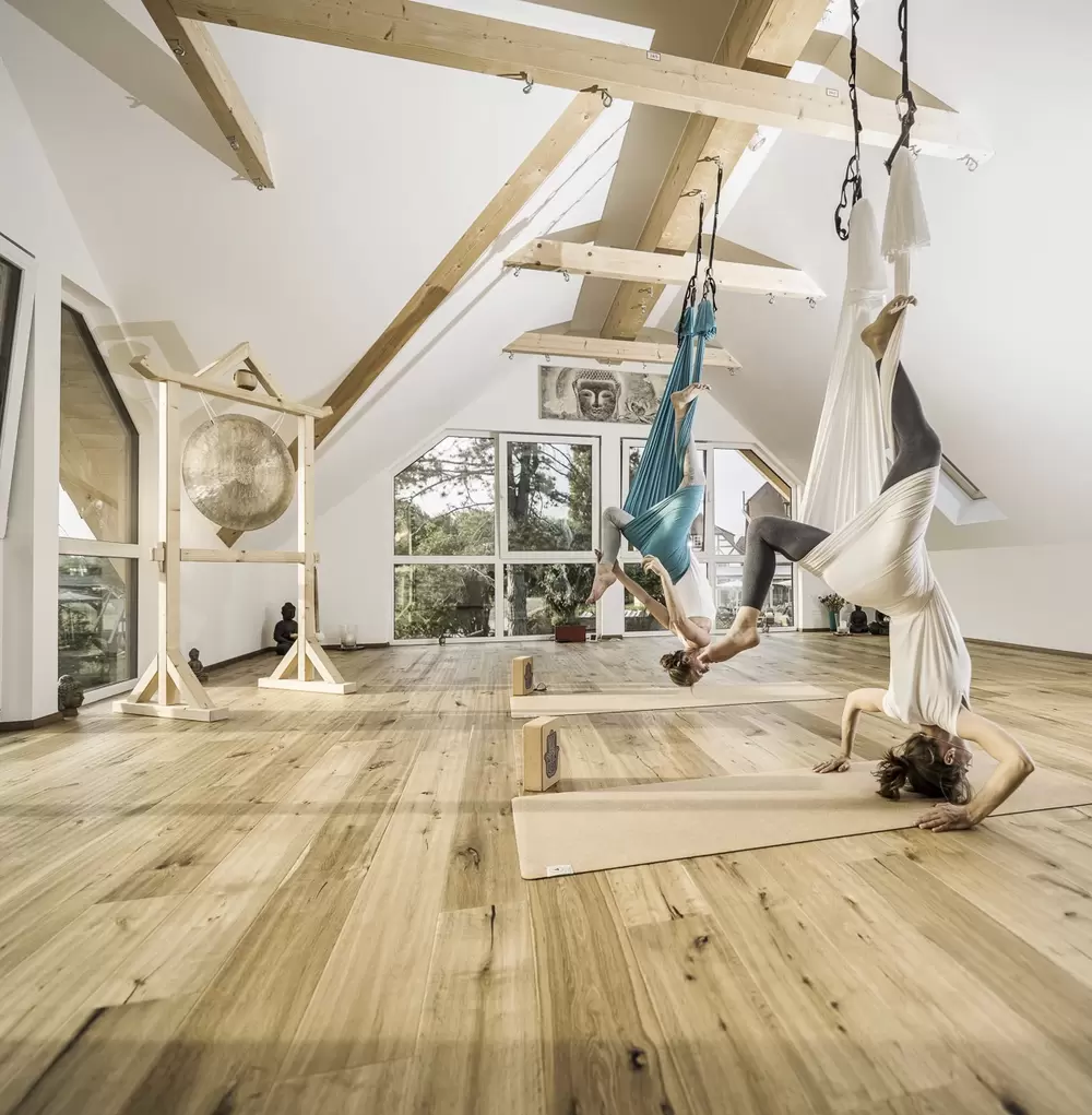 Jordan Untermühle - Yoga - Aerial Yoga / Yoga im Tuch